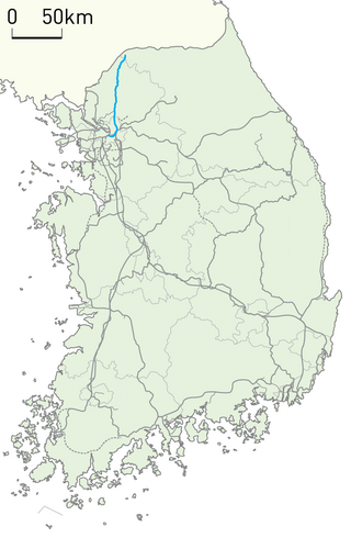 <span class="mw-page-title-main">Gyeongwon Line</span> Railway line in South Korea