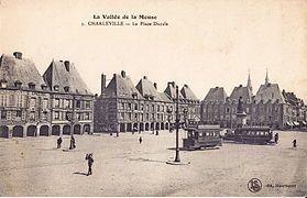 Bifurcation des lignes, place Ducale.