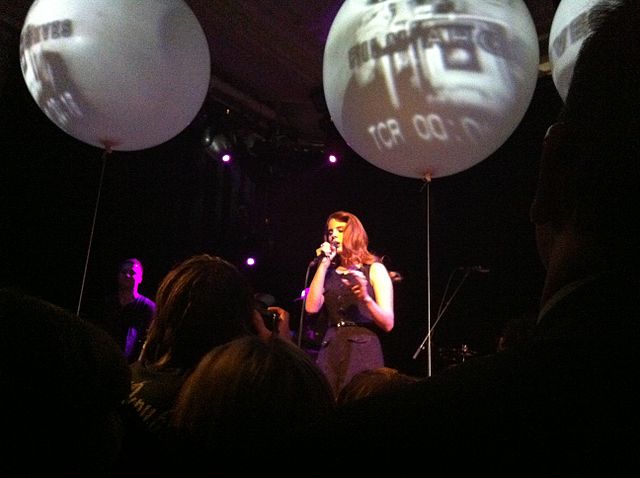 Del Rey performing "Video Games" during a concert held in Amsterdam in November 2011