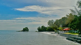 <span class="mw-page-title-main">Lovers' Isle</span> Islet off George Town in Penang, Malaysia