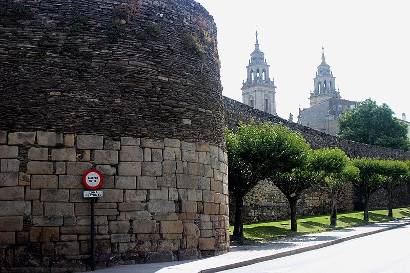 File:Lugo muralla 08.jpg