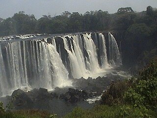 <span class="mw-page-title-main">Lumangwe Falls</span> Waterfall in Zambia