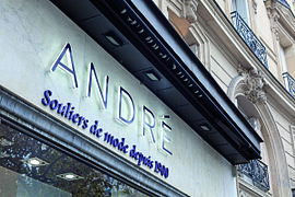 Façade André, avenue Victor-Hugo (Paris)