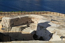 Gun emplacement on St. Andrew's Bastion Malta - Valletta - Triq Sant Andrija - St. Andrew's Bastion 03 ies.jpg