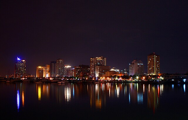 Image: Manila by night
