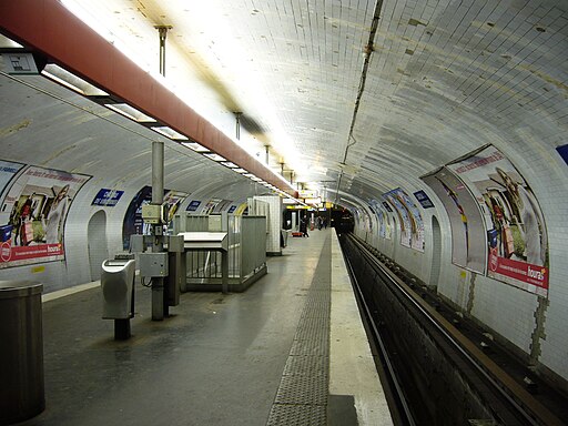 Metro Paris - Ligne 1 - Chateau de Vincennes (6)