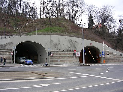 Jak do Tunel Mrázovka hromadnou dopravou - O místě