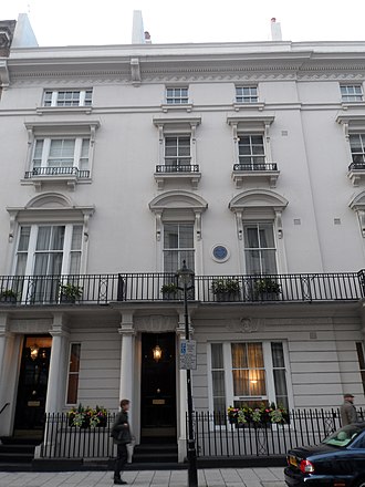 1c King Street, St James's. Formerly home to Napoleon III. Napoleon III - 1c King Street St James's SW1Y 6QG.jpg