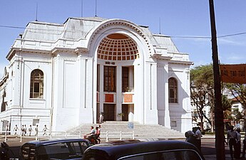 Théâtre Municipal De Hô Chi Minh-Ville: Architecture, Galerie, Voir aussi