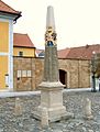 Kursächsische Postmeilensäule in Neustadt (Sachsen), bei der es sich baulich um einen Obelisken handelt