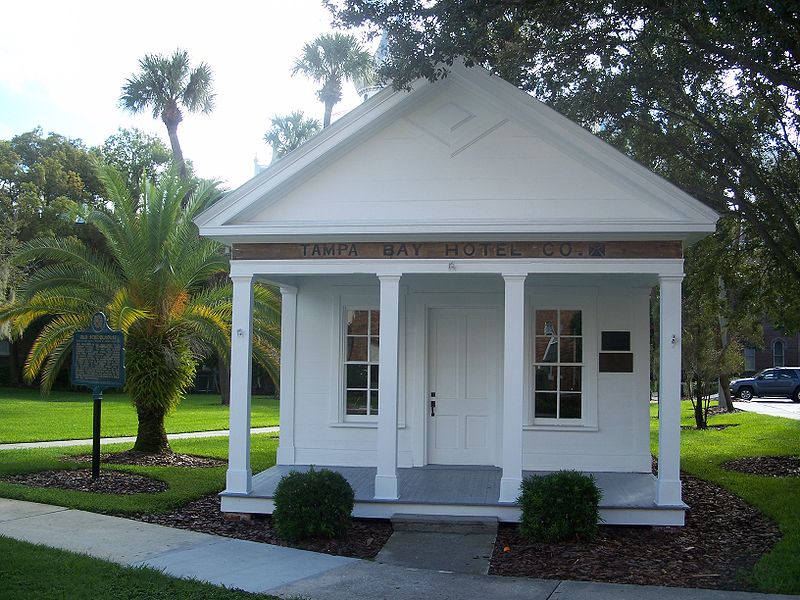 File:OldSchoolHouseTampa03.jpg