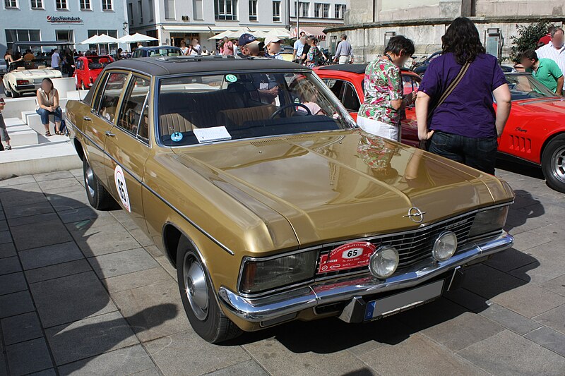 File:Opel Admiral 2800 S Front.jpg