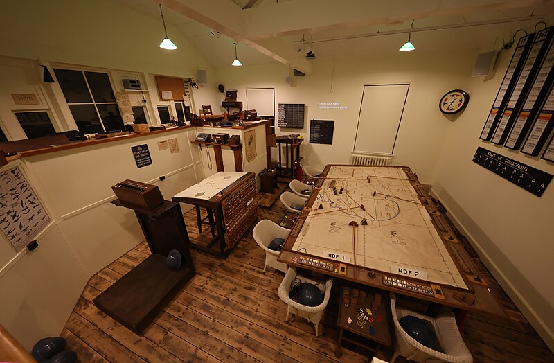 File:Operations room at Duxford from its RAF days .JPG