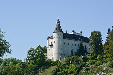 Ottensheim Schloss von Ufer