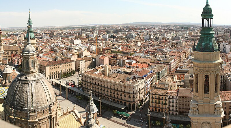 File:Panorama of Zaragoza from the top of the cathedral (3847901093).jpg