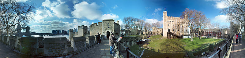 File:Panoramic view from Tower of London.jpg