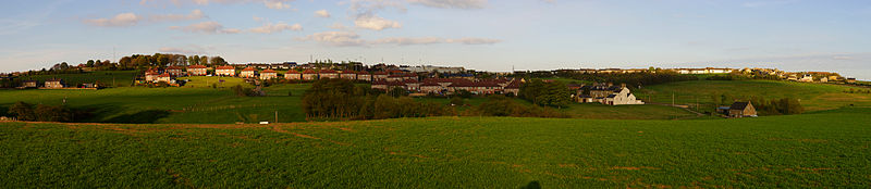 File:Panoramic view of the west side of Tow Law, County Durham.jpg