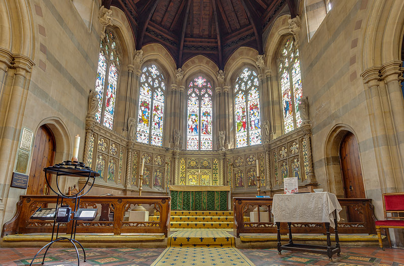 File:Parroquia de San Juan Bautista, Windsor, Inglaterra, 2014-08-12, DD 25-27 HDR.JPG