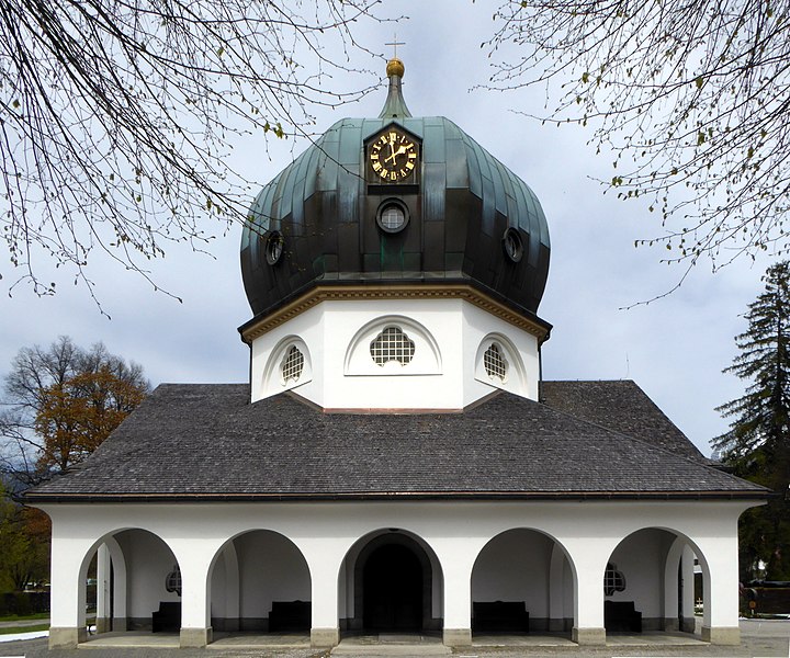 File:Partenkirchen, Neuer Friedhof, Kapelle, 1.jpeg