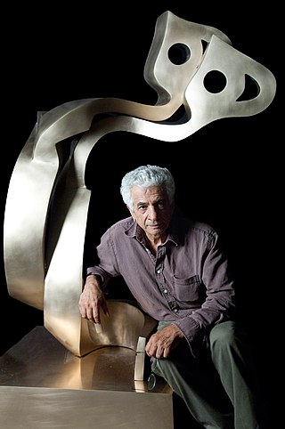 <span class="mw-page-title-main">Parviz Tanavoli</span> Iranian sculptor and painter