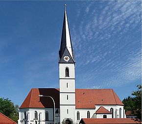 Pfarrkirche Reischach-2.JPG