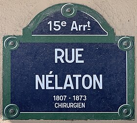 Voir la plaque.