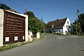 Čeština: Križiovatka ve vesnici Podlesie, okr. Dzierżoniów, Polsko English: Main crossroad in the village of Podlesie, Dzierżoniów County, Poland