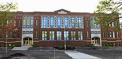 Portlandská střední škola (Portland, Michigan) .jpg