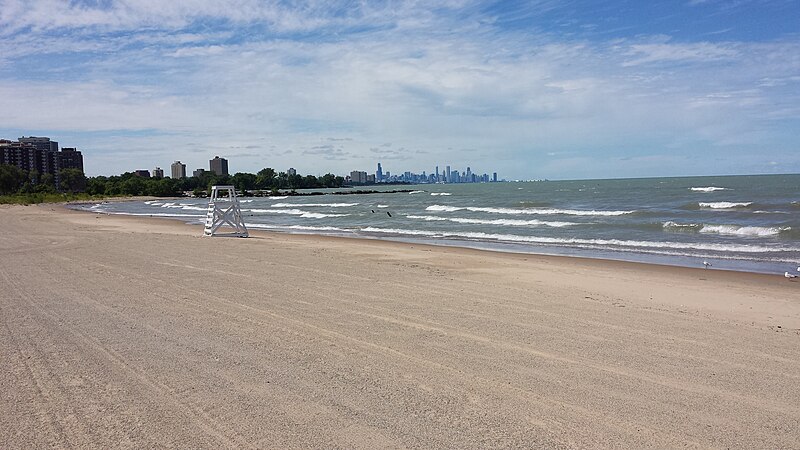 File:Rainbow Park Beach Chicago.jpg