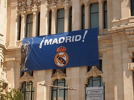 Tập_tin:Real_Madrid_(14198880819).jpg