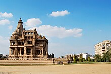 Salah Salem, a main street in Heliopolis Reverse side baron palace.jpg