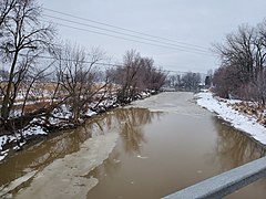 Rivière Champlain-Vue de l'aval du pont de la route 138 à Champlain, QC-2020-11-27.jpg