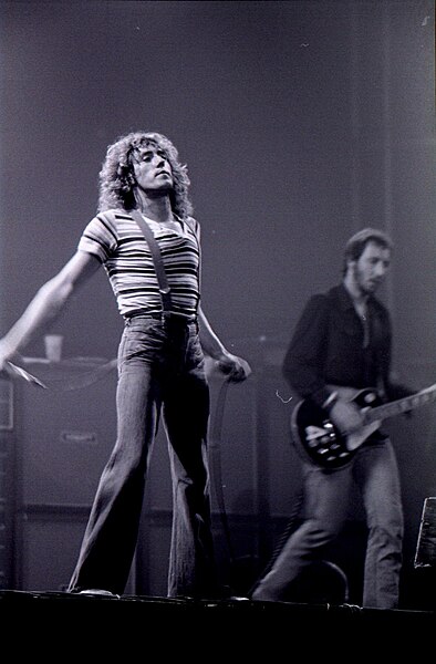 Daltrey onstage with Pete Townshend, 1976