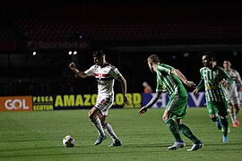 Série A - SÃO PAULO 0 X 0 JUVENTUDE - Calleri joga com a bola.jpg