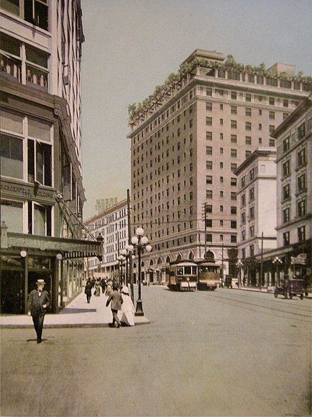 File:Seattle - looking north from Second & Pine 1909.jpg