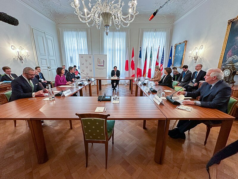 File:Secretary Blinken Meets Foreign Ministers of the G7 Nations - 52696027092.jpg