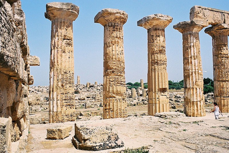 File:Selinunte-TempleE-bjs-1.jpg