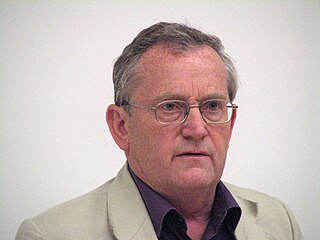 Robert Service (historian) British historian, academic, and author (born 1947)
