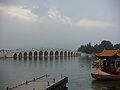 Kunmingsjøen med 17-hvelvsbroen.