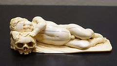 Sleeping museum. Слоновая кость Музейная. Голова Ванитаса, слоновая кость. Memento Mori в эпоху Возрождения декоративно прикладное искусство. Путты.