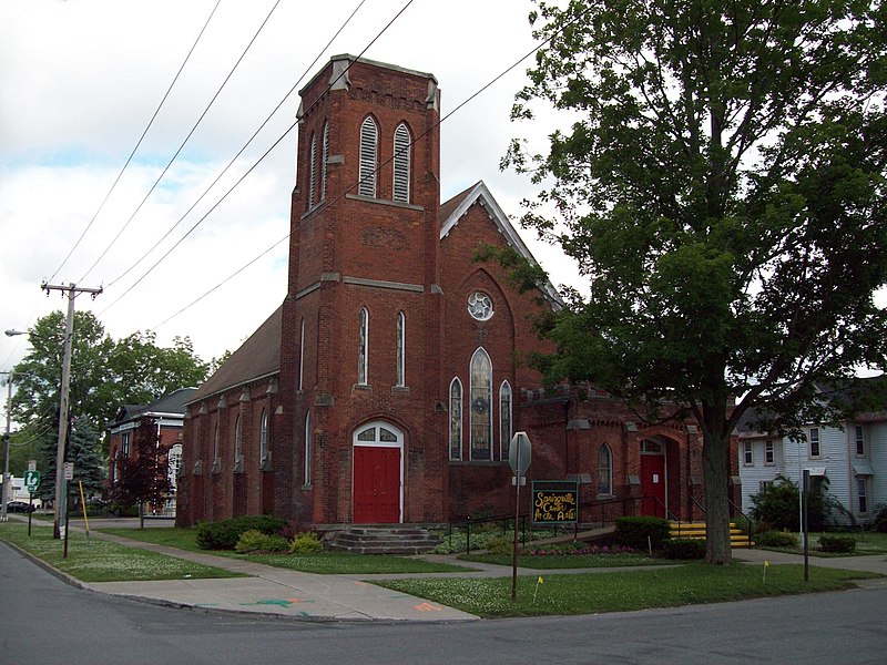 File:Springville Baptist Jun 09.JPG