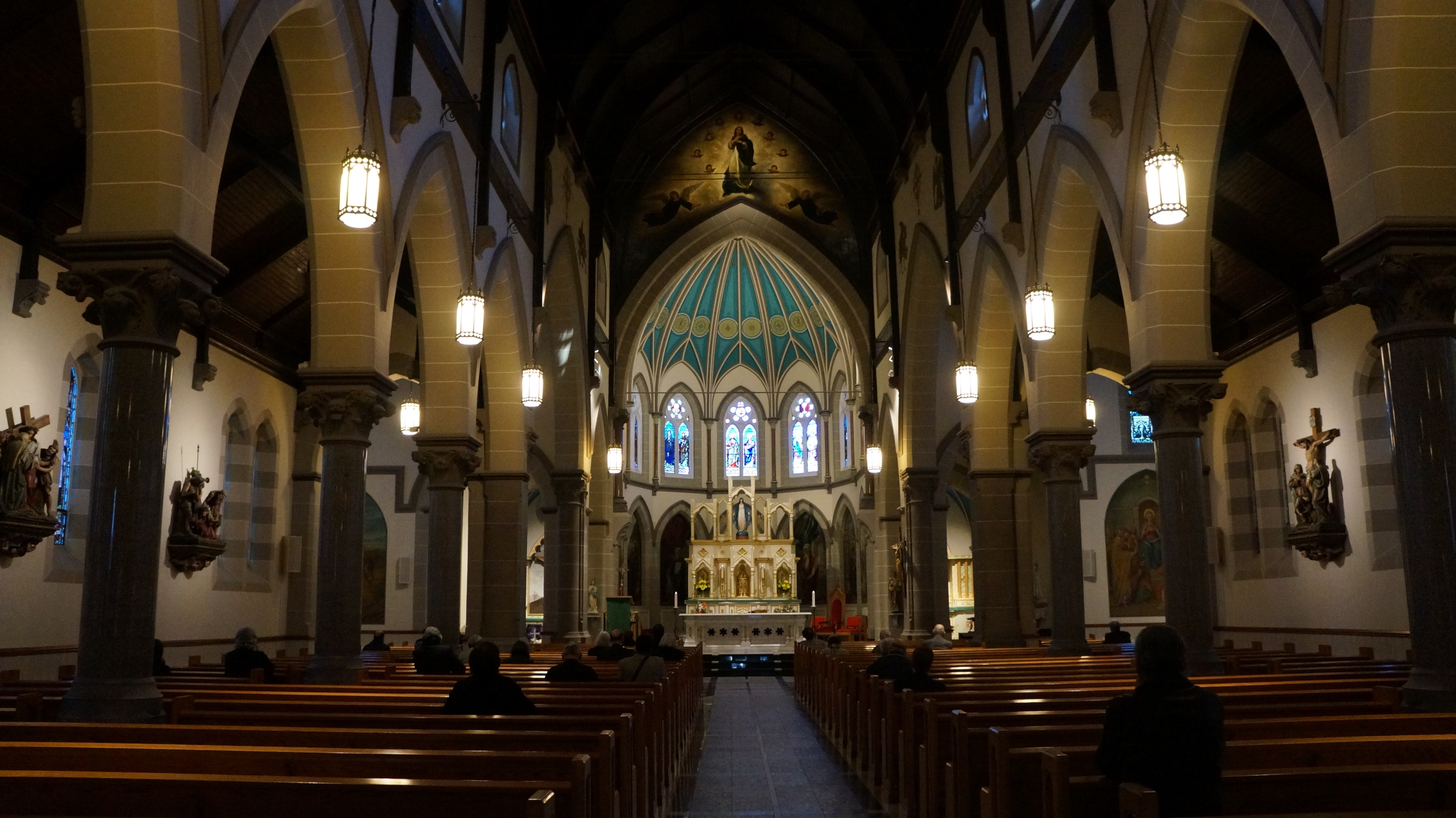 Mary church. St Mary s Church. Торонто,Церковь Святой Марии. Церковь Святой Марии Ирийской Португалия.