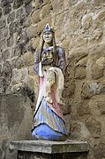 Statue d'Ernengarde, reine de Bourgogne en 1011.