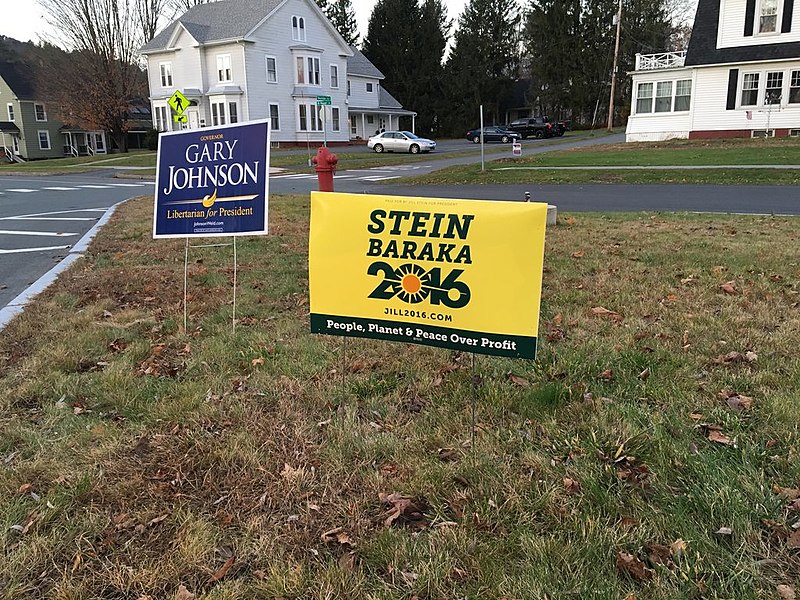 File:Stein, Johnson signs 2016.jpg