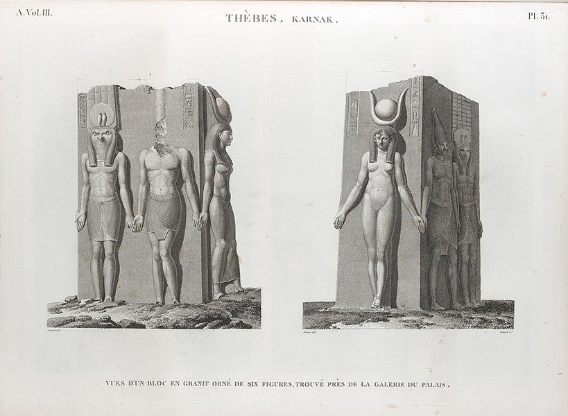 Pl.31 - Vues d'un bloc en granit orné de six figures, trouvé près de la galerie du palais