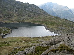 Der Abfluss von Llyn Bochlwyd - geograph.org.uk - 239790.jpg