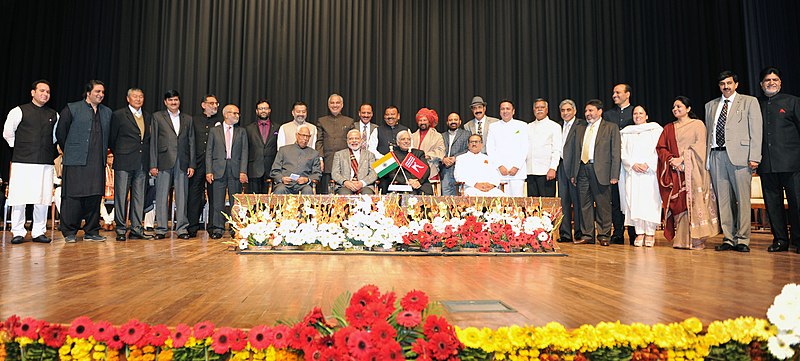 File:The Prime Minister, Shri Narendra Modi in a group photograph at swearing-in ceremony of Shri Mufti Mohammad Sayeed as Jammu and Kashmir Chief Minister, at Jammu University, in Jammu and Kashmir on March 01, 2015.jpg