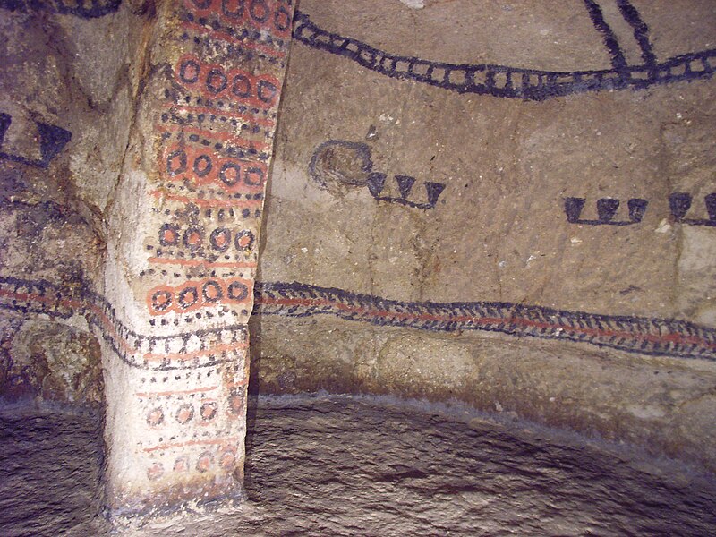 File:Tombs in Tierra Dentro.jpg