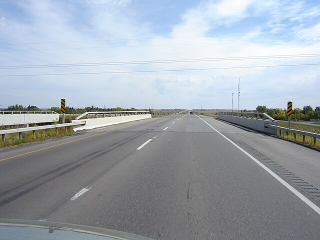 Divided highway (twinned) section Sk Hwy 1 leaving Regina (eastward)