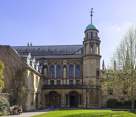 South-east corner of the Old Quad of Hertford College, showing, from left to right, Dr Newton's Angle, T. G. Jackson's Chapel, and (partially obscured) the Library